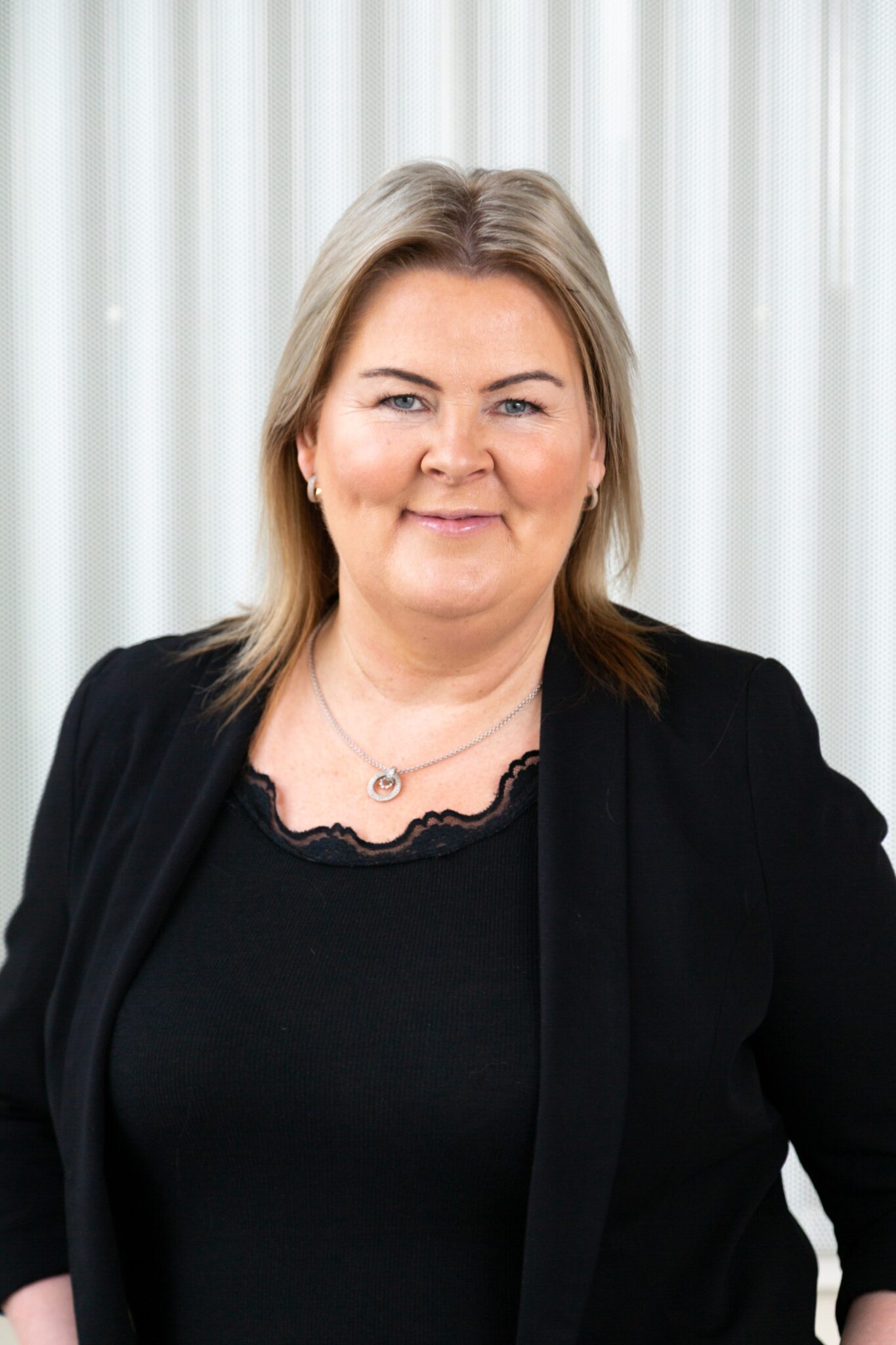 Svala Andlát - Svala Svavarsdóttir gjaldkeri UMSB - Ungmennasamband Borgarfjarðar